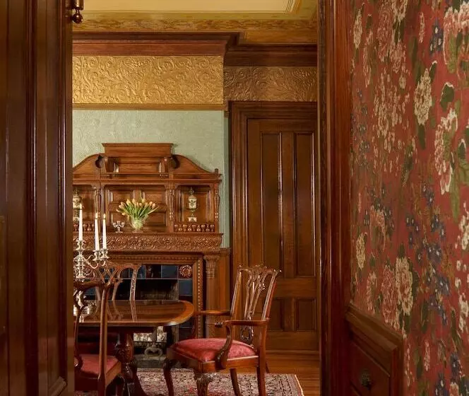 Aamiaismajoitus (B&B) The Lady Mary Inn