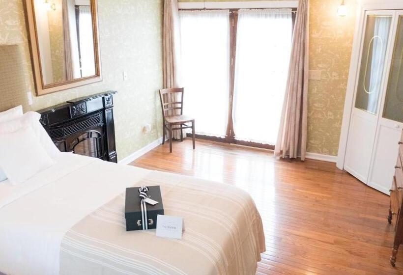 住宿加早餐  The Manor At Airmont