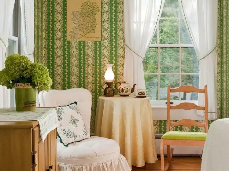 Aamiaismajoitus (B&B) The Waterford Inne