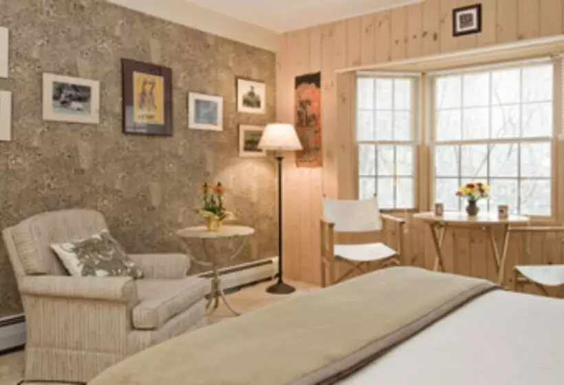 Aamiaismajoitus (B&B) The Waterford Inne