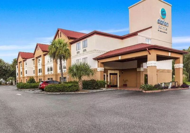 ホテル Clarion Pointe Savannah Gateway I95