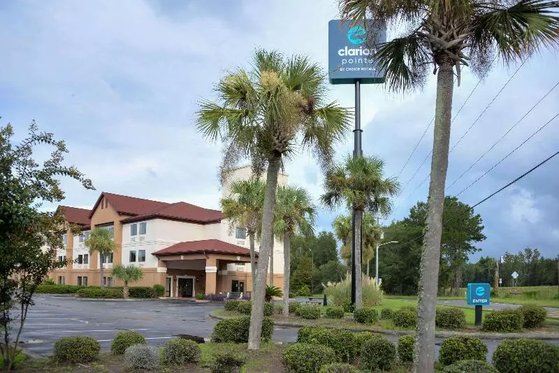ホテル Clarion Pointe Savannah Gateway I95