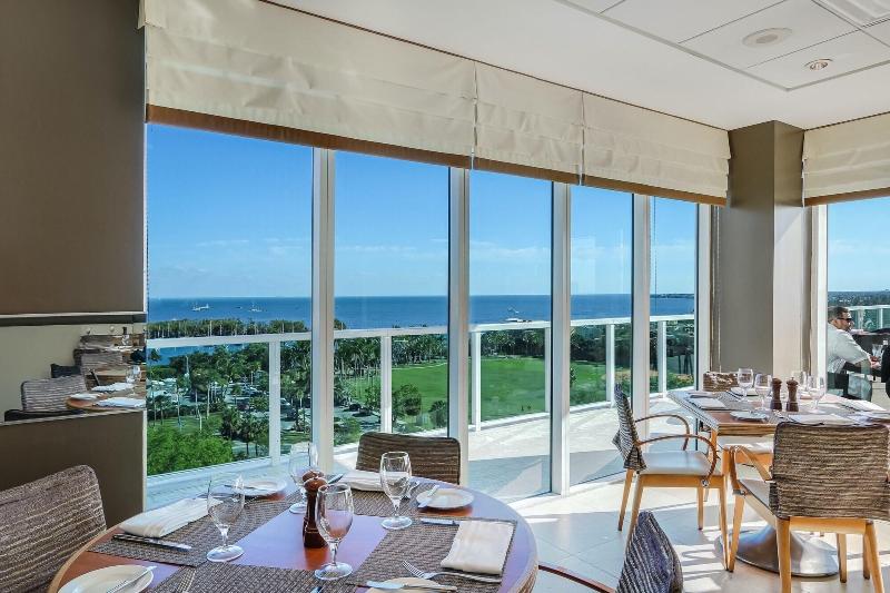 ホテル Icoconutgrove  Luxurious Vacation Rentals In Coconut Grove