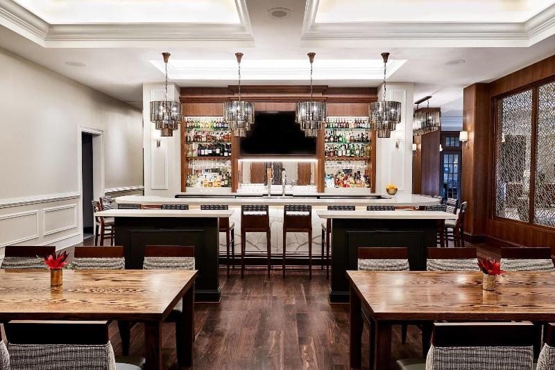 호텔 The Inn At Elon