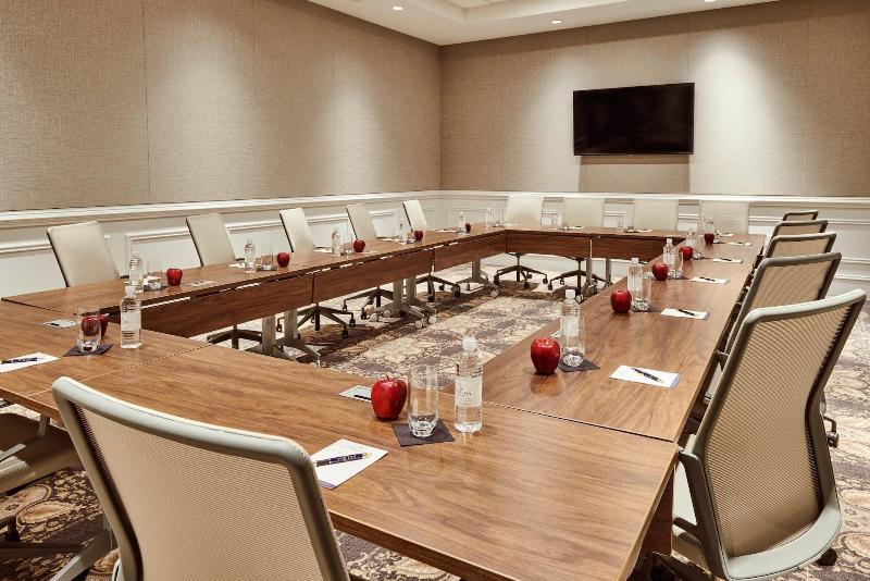 호텔 The Inn At Elon