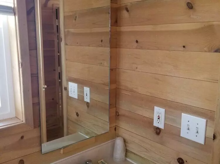 モーテル Sourdough Lodge