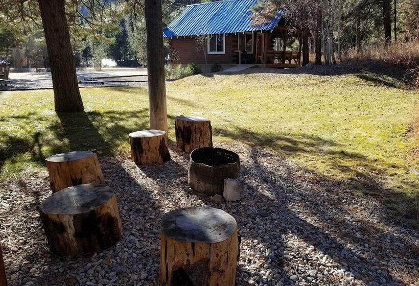 Мотель Sourdough Lodge