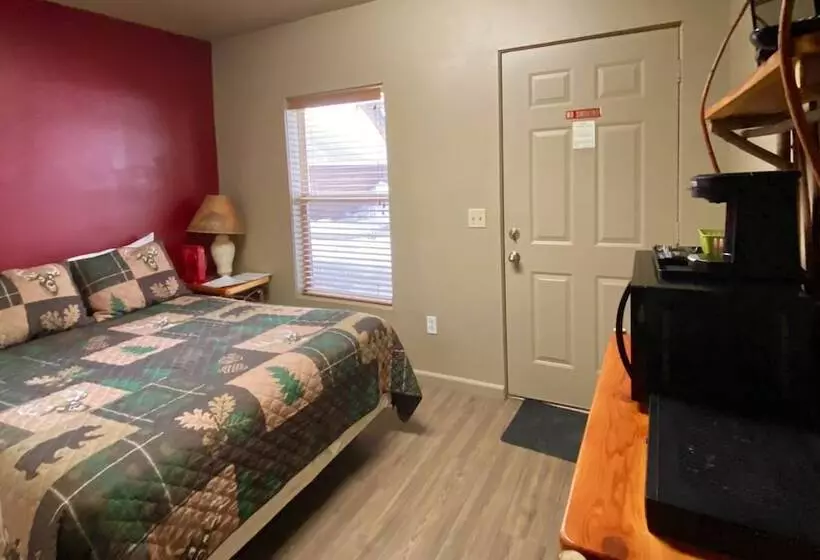 モーテル Sourdough Lodge