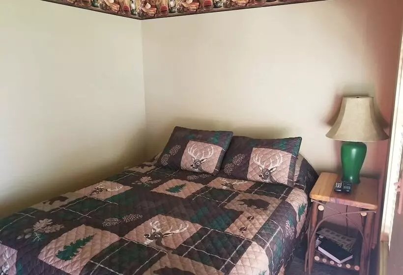 モーテル Sourdough Lodge