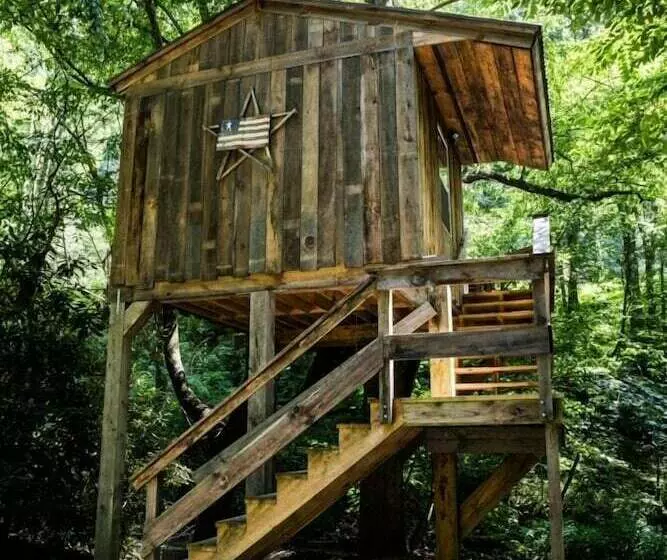 Mountain Harbour B&b And Hiker Hostel