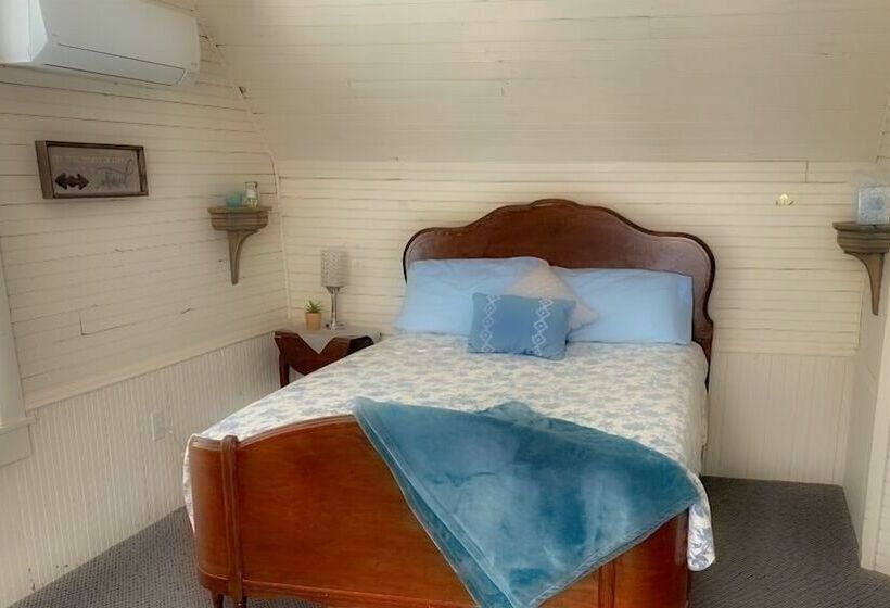 Mountain Harbour B&b And Hiker Hostel