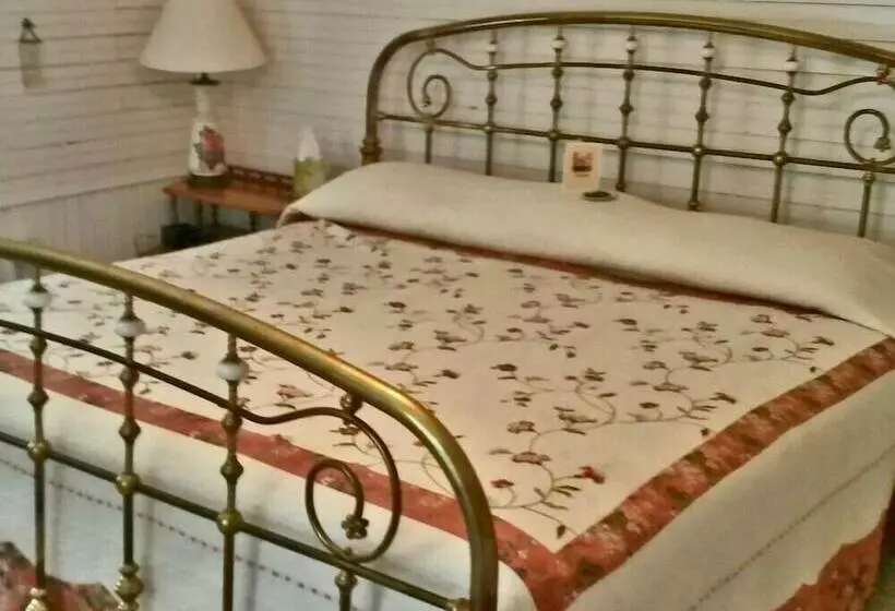 Mountain Harbour B&b And Hiker Hostel