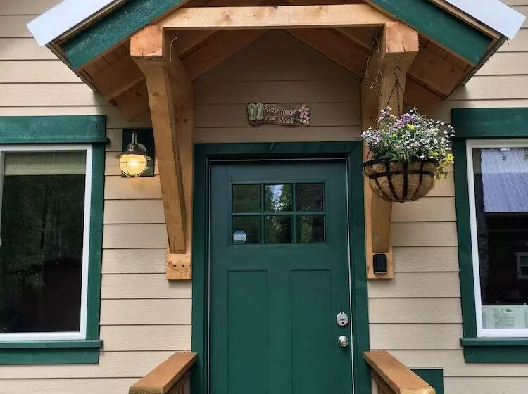 Takleetnas Mount Dall Cottage With Wi Fi And Washer/dryer