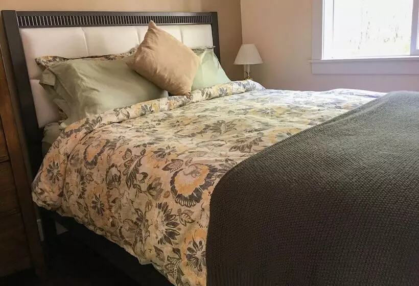 Takleetnas Mount Dall Cottage With Wi Fi And Washer/dryer