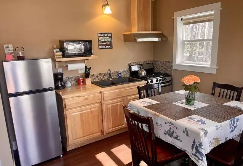 Takleetnas Mount Dall Cottage With Wi Fi And Washer/dryer