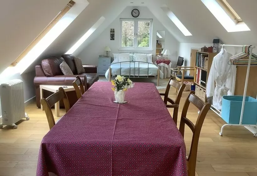 Aamiaismajoitus (B&B) Ashen Bank