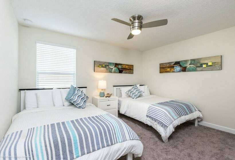 High End Champions Gate 6 Bdrm