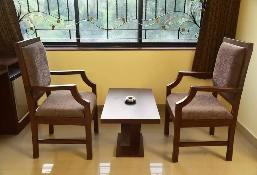 Hotelli Candolim Grande Resort
