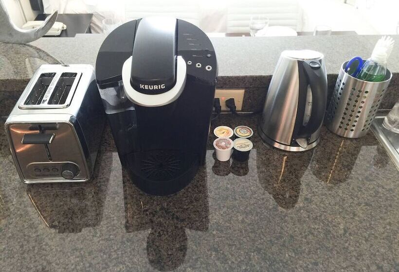 فندق Ocean, Marina & City View Studio + Balcony #2