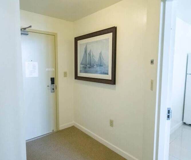 فندق Ocean, Marina & City View Studio + Balcony #2