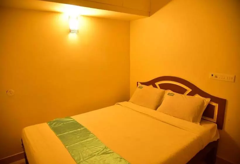 هتل A P Guest House