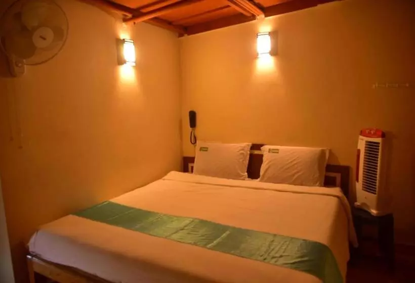 هتل A P Guest House