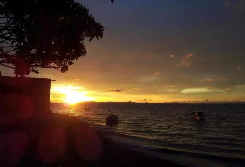 هتل Anilao Scuba Dive Center