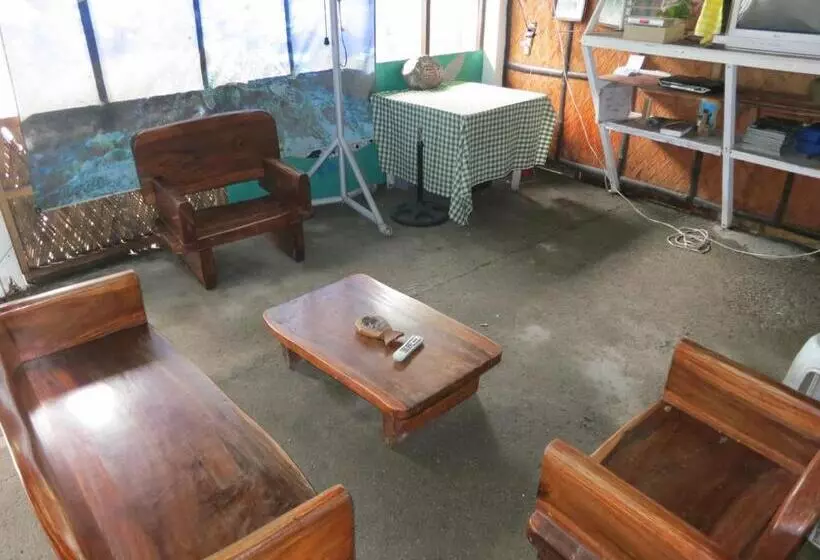 هتل Anilao Scuba Dive Center