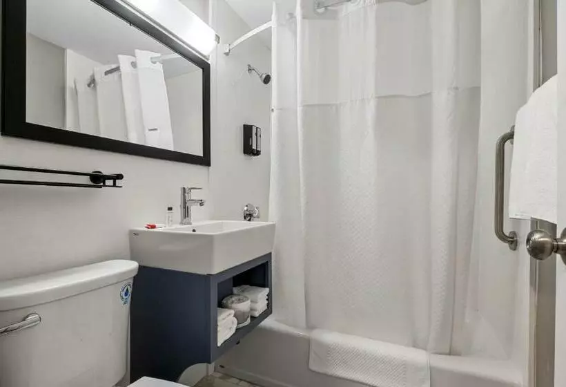 هتل Inn On Arsenal