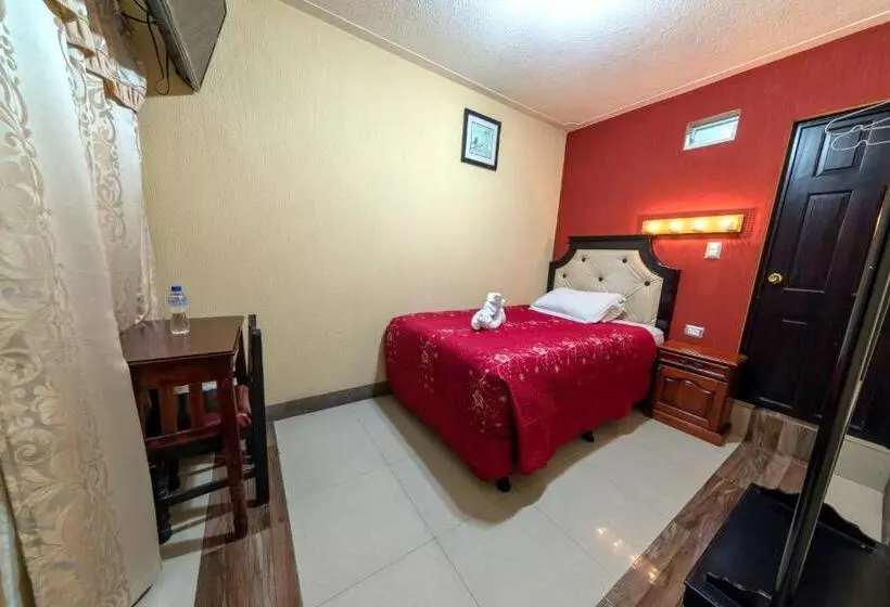 هتل Y Restaurante Castillo De Los Altos