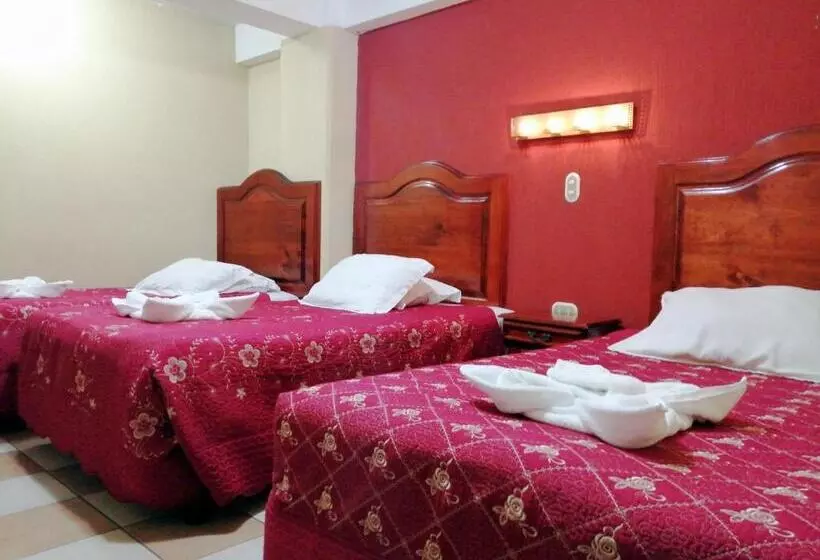 هتل Y Restaurante Castillo De Los Altos