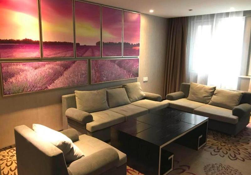 فندق Lavande  Xining Hai Lake New District Stadium