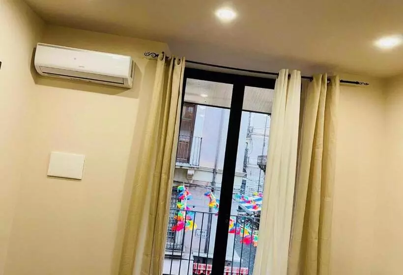 تختخواب و صبحانه Sistra