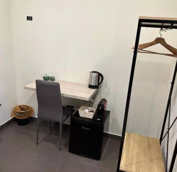 تختخواب و صبحانه Sistra