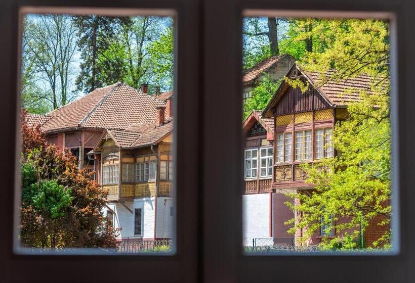 تختخواب و صبحانه Vila Emilia