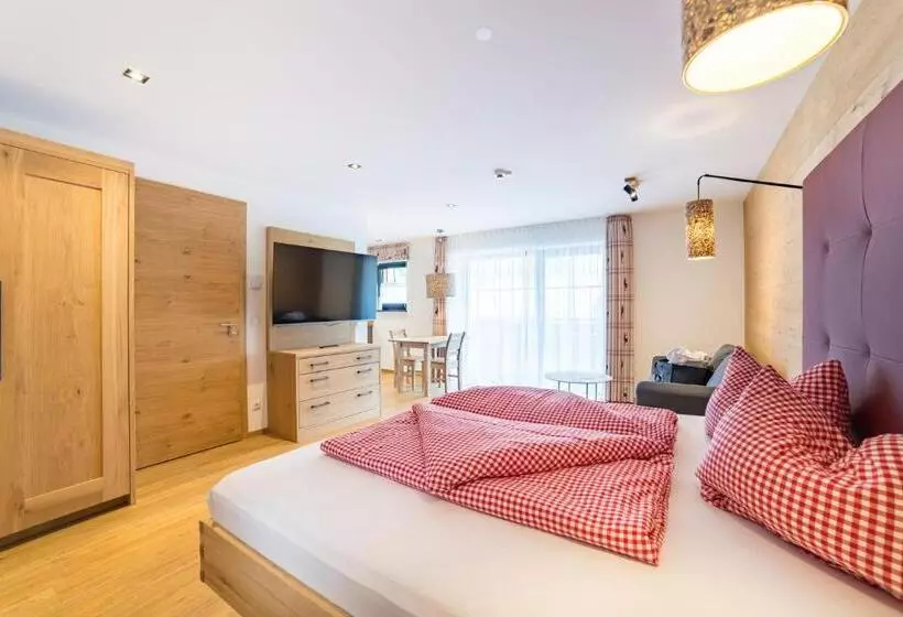 Bergzeit Hotel & Appartements