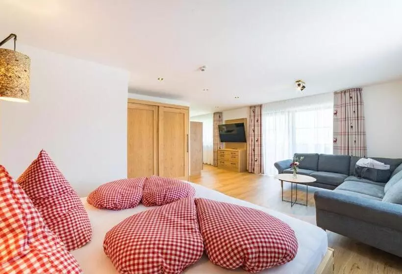 Bergzeit Hotel & Appartements