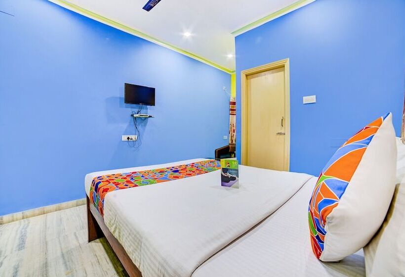 Hotell Fabexpress Nest   Nr Eden Garden Stadium