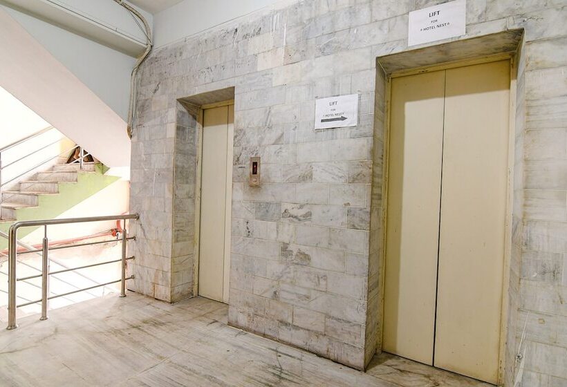 Hotell Fabexpress Nest   Nr Eden Garden Stadium