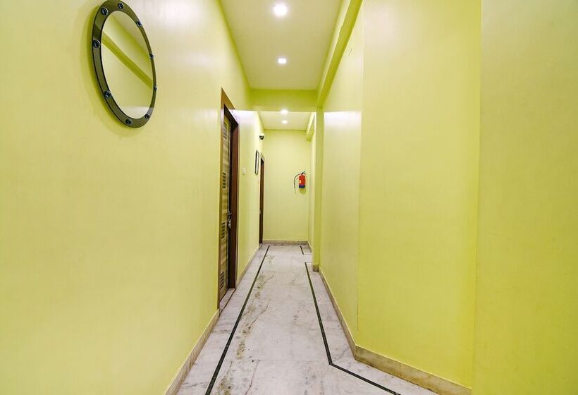 Hotell Fabexpress Nest   Nr Eden Garden Stadium