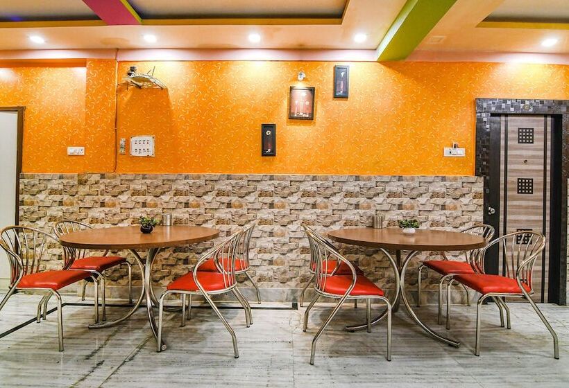 Hotell Fabexpress Nest   Nr Eden Garden Stadium