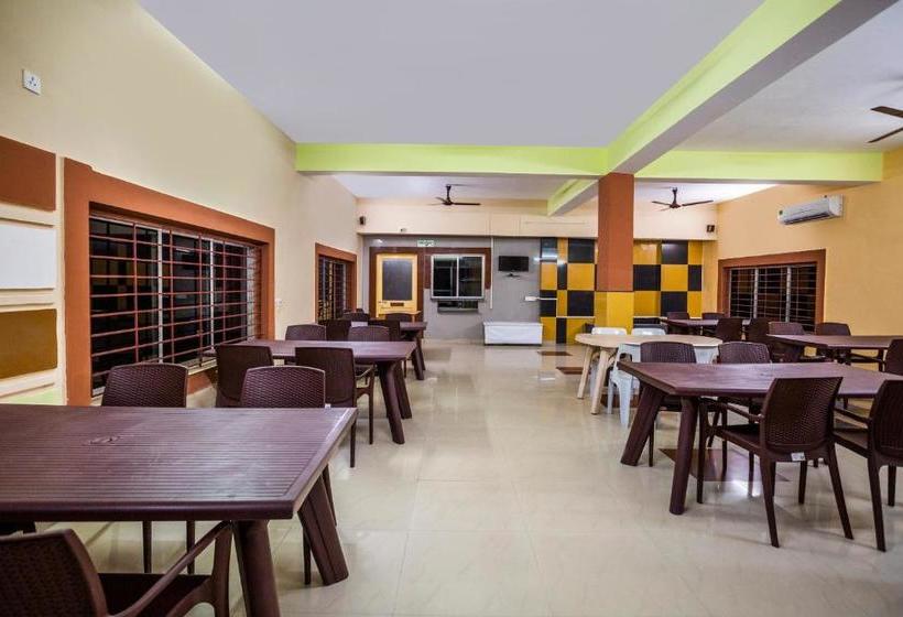 Hotel Oyo Flagship 64039 Reshmi Plaza