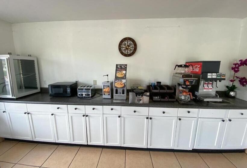 汽车旅馆 Royal Inn Richmond Hill Savannah I95