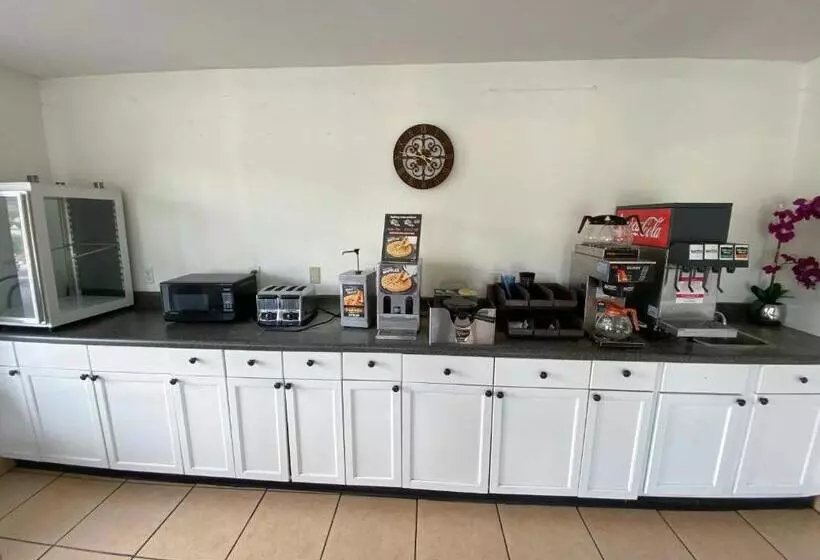 Motelli Royal Inn Richmond Hill Savannah I95