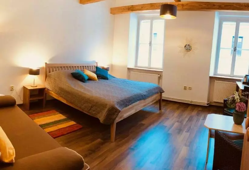 Majatalo Penzion Laterna