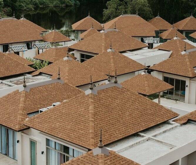 Splash Beach Villa Resort