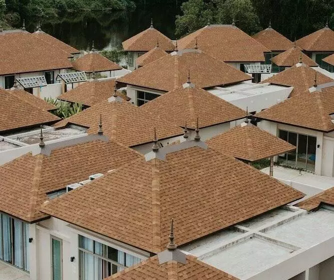 Splash Beach Villa Resort