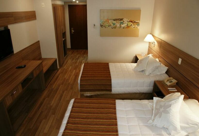 هتل Everest Porto Alegre