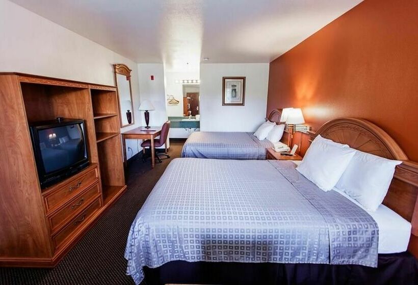 هتل Americas Best Value Airport Inn