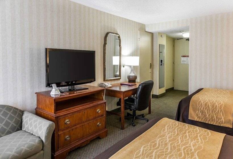 هتل Comfort Inn Pentagon City
